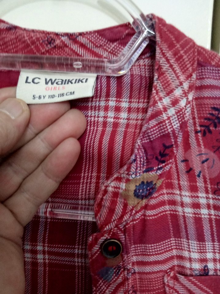 çocuk Kollu Düğmeli Kırmızı Batik Gömlek - Görsel 4