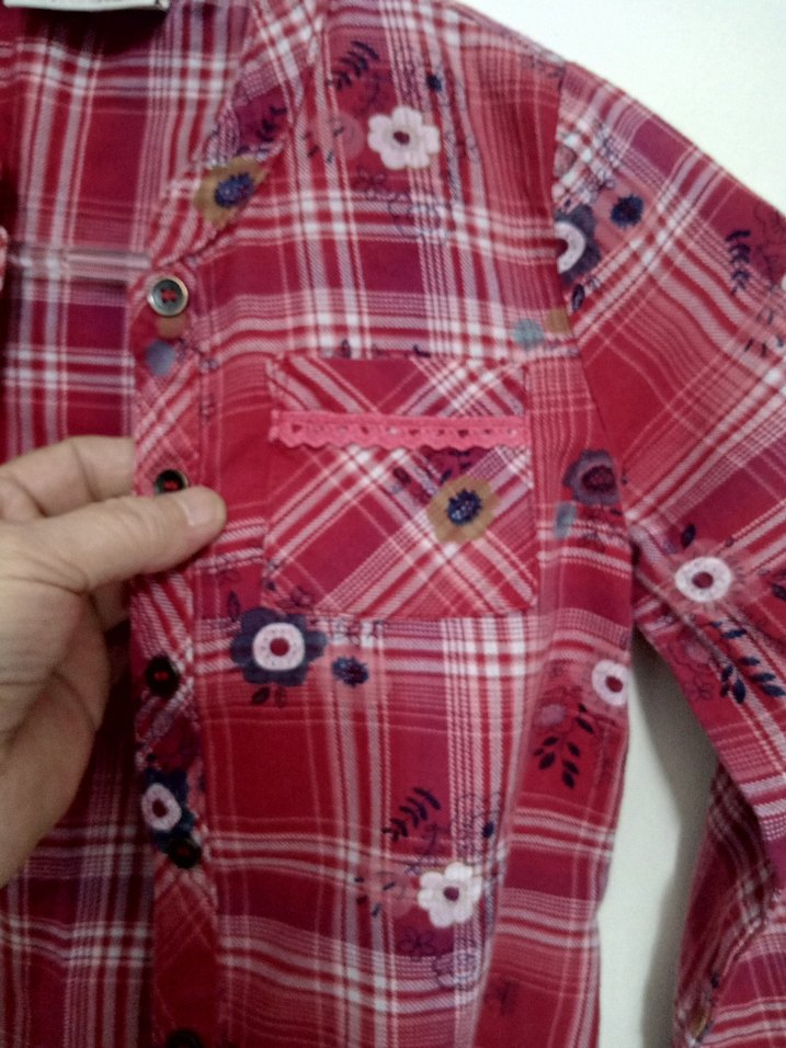 çocuk Kollu Düğmeli Kırmızı Batik Gömlek - Görsel 3