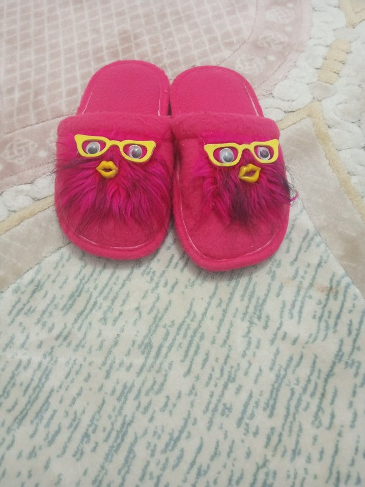 Kızlar için Renkli Pofuduk Ev Terliği - Görsel 4