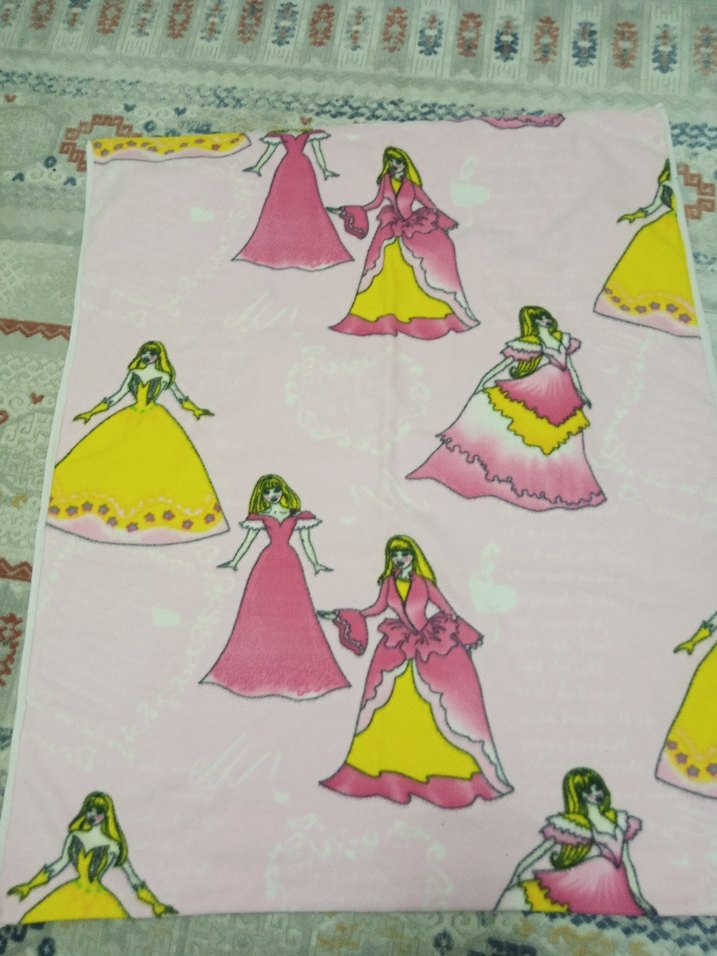 Renkli Baskılı Pembe Çocuk Battaniyesi - Görsel 3