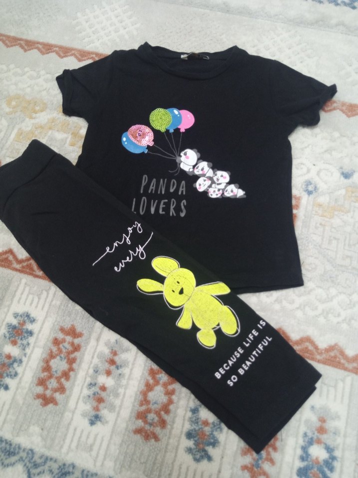 Renkli Baskılı Siyah Kız Tişörtü - Görsel 2