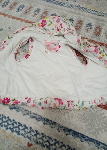 Çiçek Desenli Kapüşonlu Kız Yeleği - Görsel 2