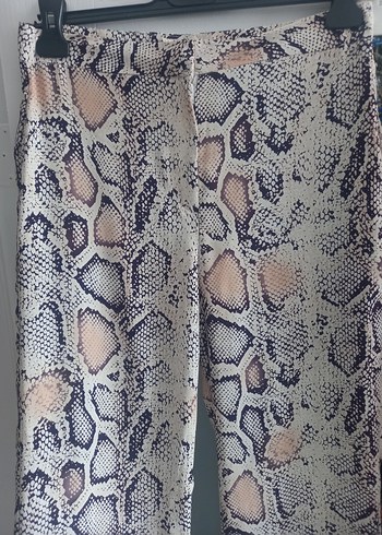 Diğer Cream & Rouge Yılan Desen Şifon Pantolon