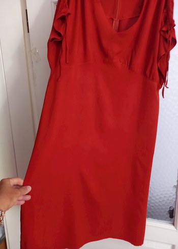 Kırmızı V Yakalı Drapeli Midi Kumaş Elbise - Görsel 6