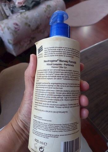 Norvec Formüllü Nemlendirici Vücut Kremi 400ml - Görsel 3