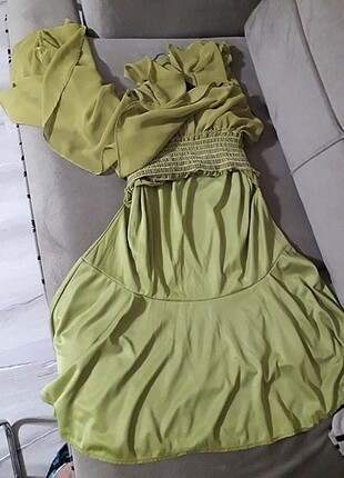 40 Beden Fıstık Yeşili Şifon Bel Lastik Detay Elbise
