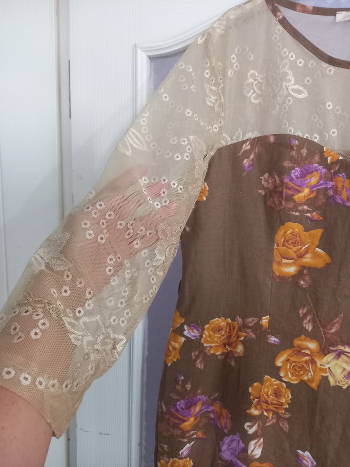 Dantel Detaylı Bej Çiçekli Bohem Elbise - Görsel 3