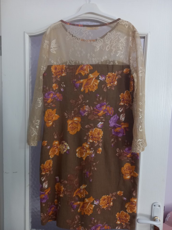 Dantel Detaylı Bej Çiçekli Bohem Elbise - Görsel 5