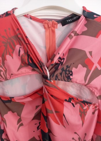 Trendyol Bel ve Göğüs Dekolteli Abiye Elbise - Görsel 6