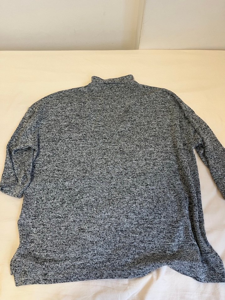 Kadın Gri V Yaka Triko Kısa Kollu Kazak - Görsel 5