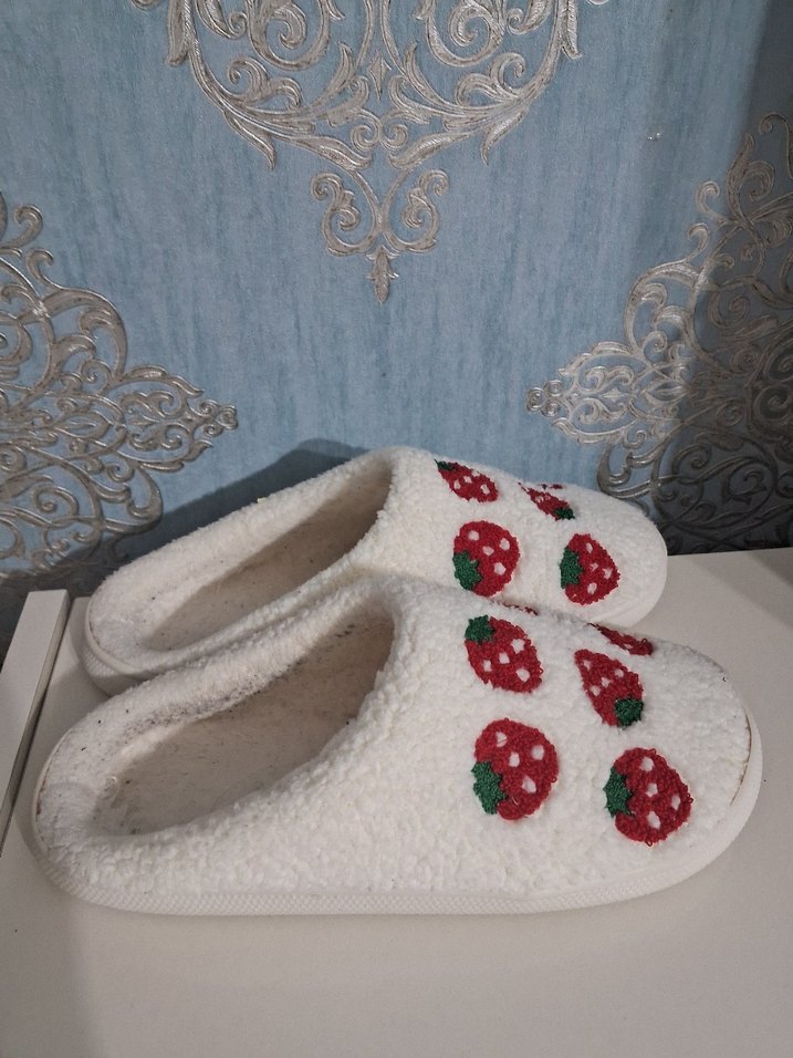 Nakışlı Beyaz Kadın Ev Terliği - Görsel 4