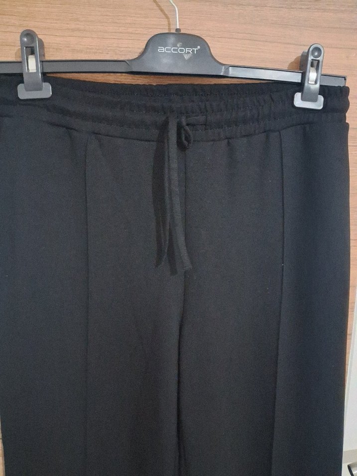 Siyah Midi Kumaş Kadın Pantolon - Görsel 3