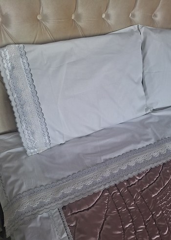 Nakışlı Beyaz Parlak Yatak Örtüsü - Görsel 5