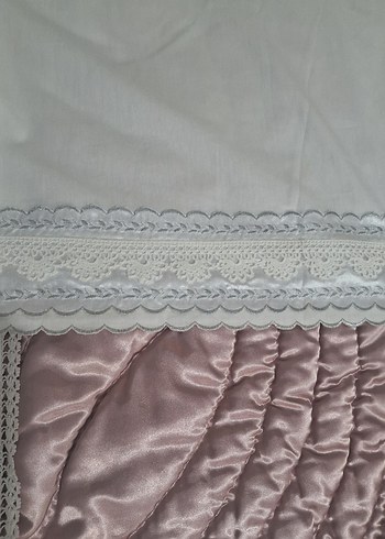 Nakışlı Beyaz Parlak Yatak Örtüsü - Görsel 7