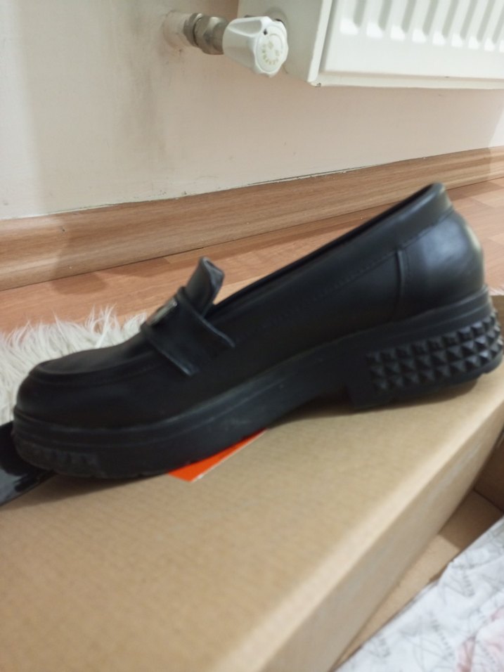 Şık Siyah Deri Loafer Ayakkabı — görsel 3/4
