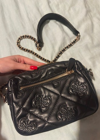 Zincir Detaylı Siyah Deri Guess Çanta - Görsel 5