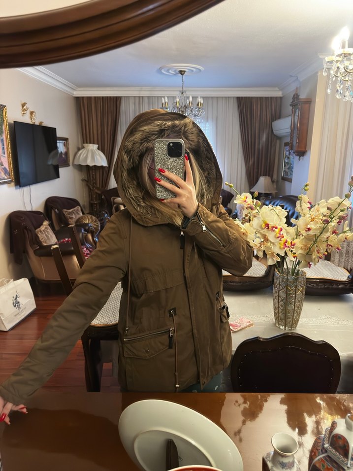 Haki Yeşili Bershka Kürk Kapşonlu Mont - Görsel 2