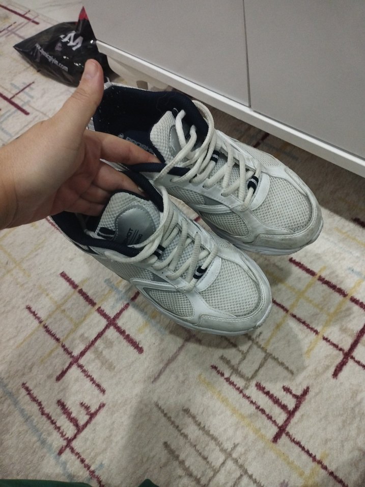 Kadın Beyaz Spor Ayakkabı Velcro Bağcıklı - Görsel 3