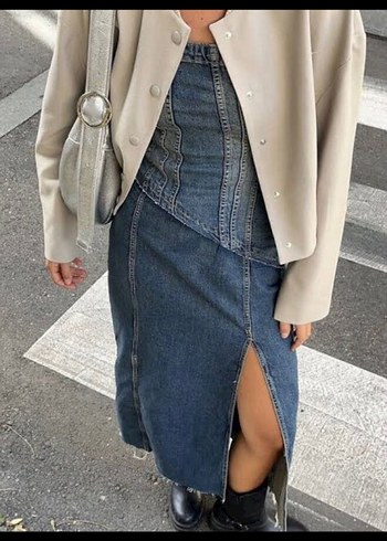 Zara 
Yeni etiketli
Gri Straplez Uzun Denim Elbise
Xs - Görsel 4