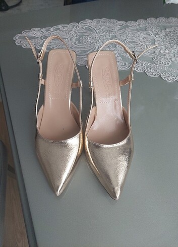 Gold ayakkabı