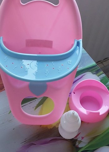 Diğer Yurtdışından mama sandalyesi,lazımlık,biberon,bebek bezi set.