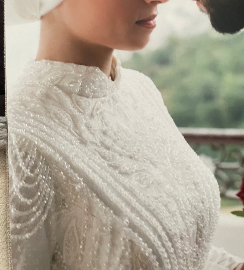 Uzun Kollu Yüksek Yakalı Prenses Gelinlik - Görsel 3