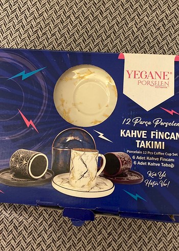 Beyaz Altın Desenli Fincan ve Tabağı - Görsel 2