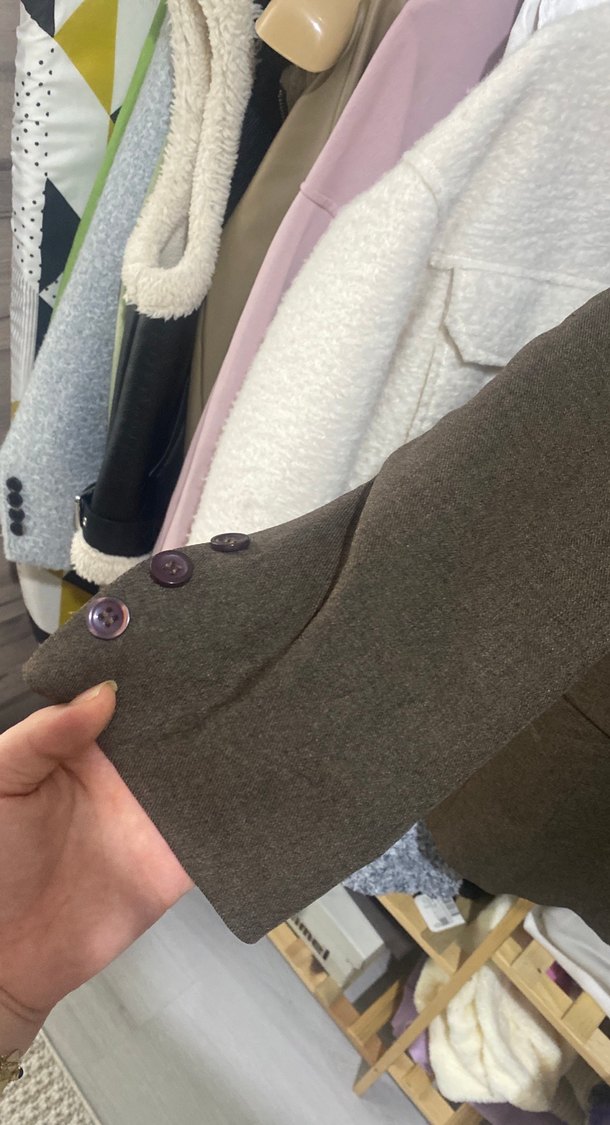 Düğmeli Kahverengi Keten Midi Kadın Ceket - Görsel 3