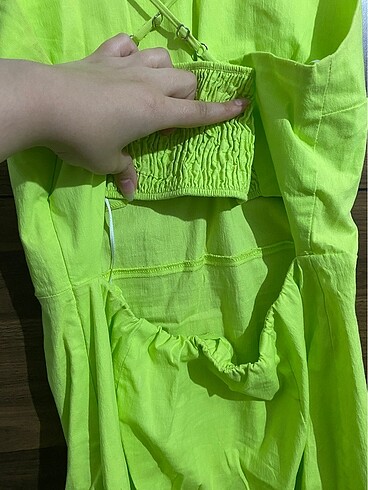 40 Beden yeşil Renk Bershka mini elbise