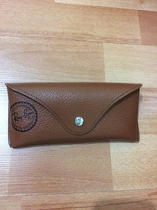 Ray Ban