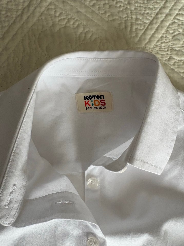 Kız Çocuk Beyaz Düğmeli Gömlek - Görsel 2