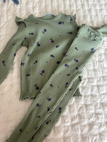 Zara 4-5 Yaş Alt Üst Yeşil Takım