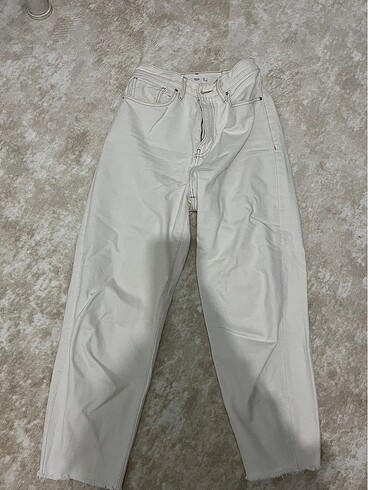 Mango jean