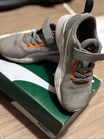 26 Beden gri Renk Puma spor ayakkabı