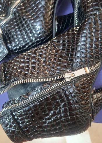 Yılan Desenli Siyah Deri Stiletto Bot - Görsel 3