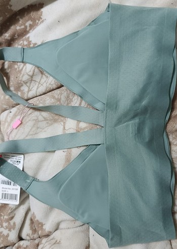 Pastel mint yeşili renginde lazer kesim Sütyen - Görsel 4