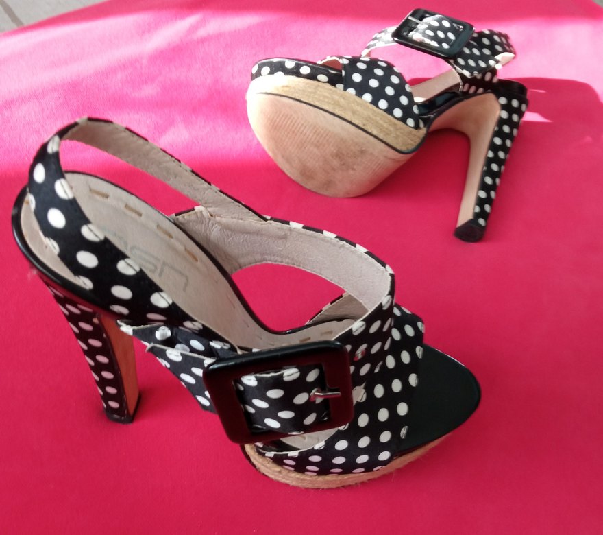 Puantiye Desenli, Platform Topuklu, Kadın Ayakkabı - Görsel 4