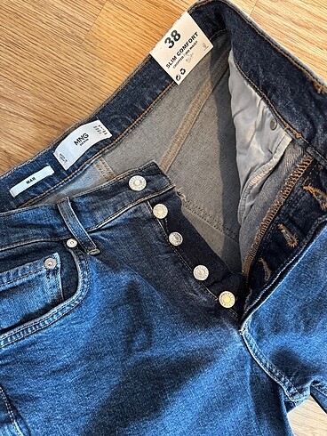 38 Beden Etiketli sıfır orjinal mango jeans