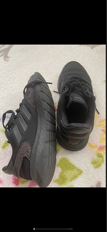 36 Beden Adidas çok rahat spor ayakkabı