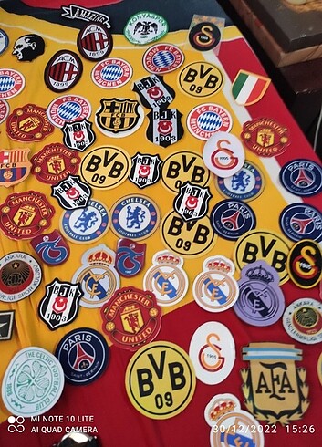 universal Beden Şu varmı bu varmı demeyin. Ekranda ne varsa onlar var patch futb