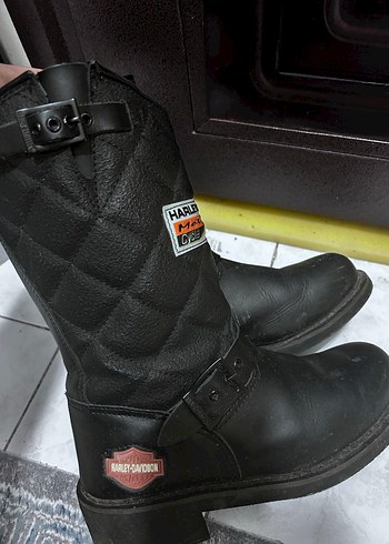 Siyah Deri Biker Çizme Tokalı bot 
iki kere giydim . - Görsel 2