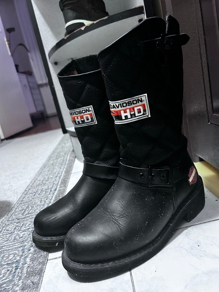 Siyah Deri Biker Çizme Tokalı bot 
iki kere giydim . - Görsel 5