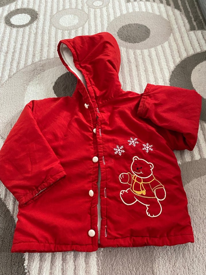 Kırmızı Kapüşonlu Bebek Montu - Görsel 2