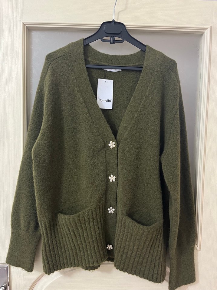 Düğmeli Haki Kadın Triko Hırka YÜN TRİKO YENİ ETİKETLİ - Görsel 4