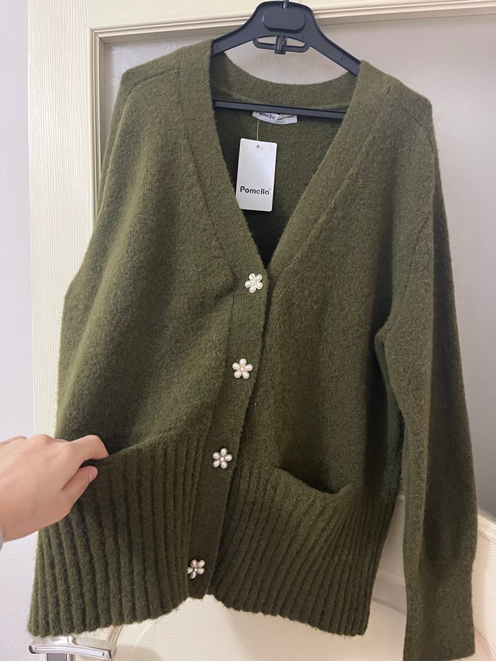 Düğmeli Haki Kadın Triko Hırka YÜN TRİKO YENİ ETİKETLİ - Görsel 2