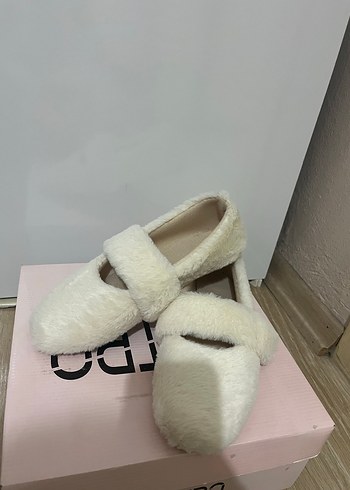 PELUŞ EV BABETİ 38 NO TEMİZ ÜRÜN 1 DEFA GİYİLDİ - Görsel 2