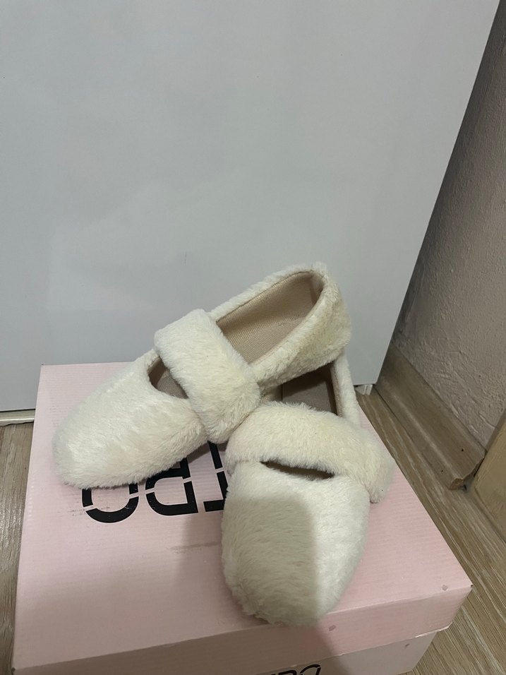 PELUŞ EV BABETİ 38 NO TEMİZ ÜRÜN 1 DEFA GİYİLDİ - Görsel 2