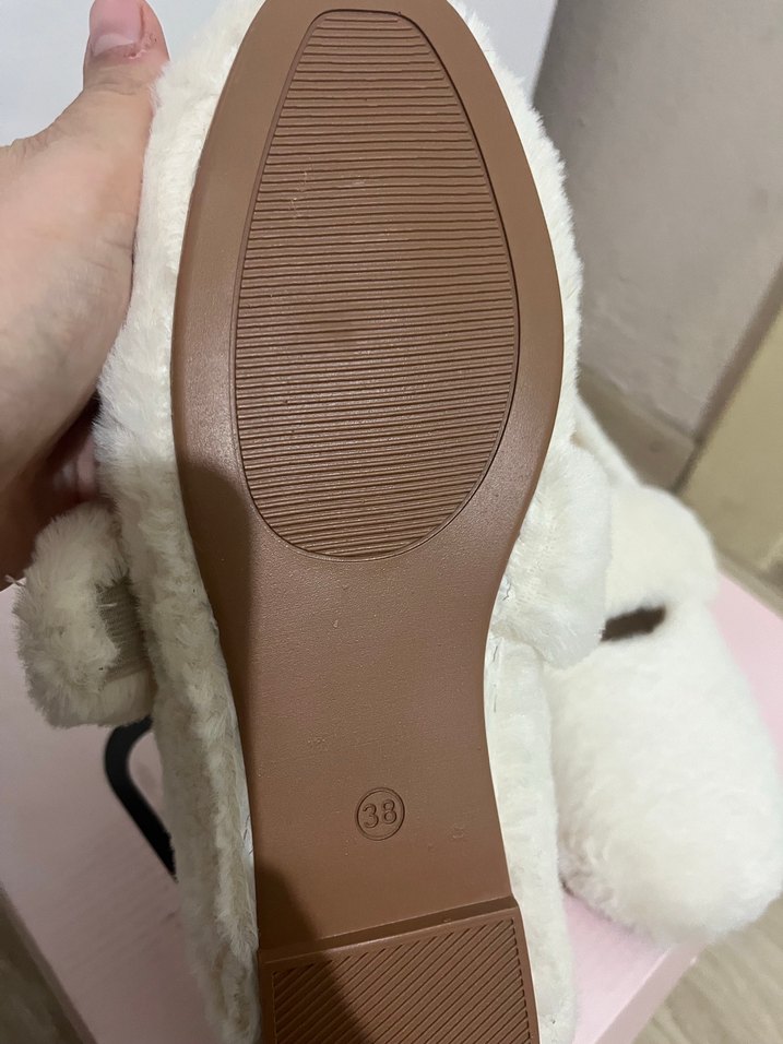 PELUŞ EV BABETİ 38 NO TEMİZ ÜRÜN 1 DEFA GİYİLDİ - Görsel 3