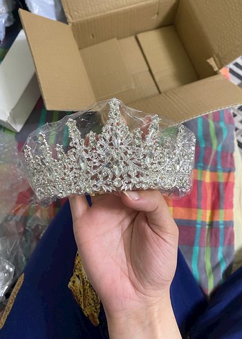 Beyaz Parlak Payetli Gelin Tacı ve Takı Seti - Görsel 2