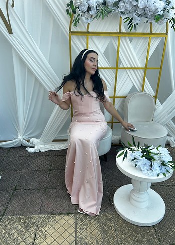 Pembe Nakışlı Straplez Uzun Nişan Elbisesi - Görsel 2